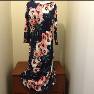 🌸 Navy Maxi Dress w/ Pockets | 3/4 Sleeves |Floral Pattern | L